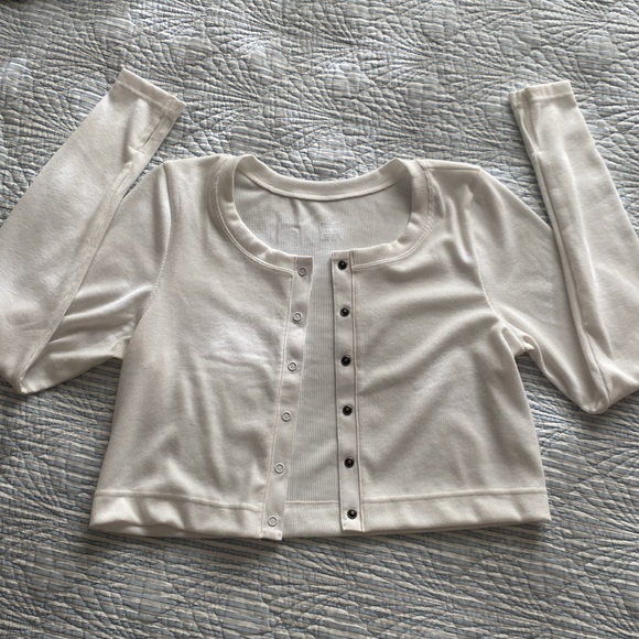 Aerie White Long Sleeve Top - Picture 8 of 11